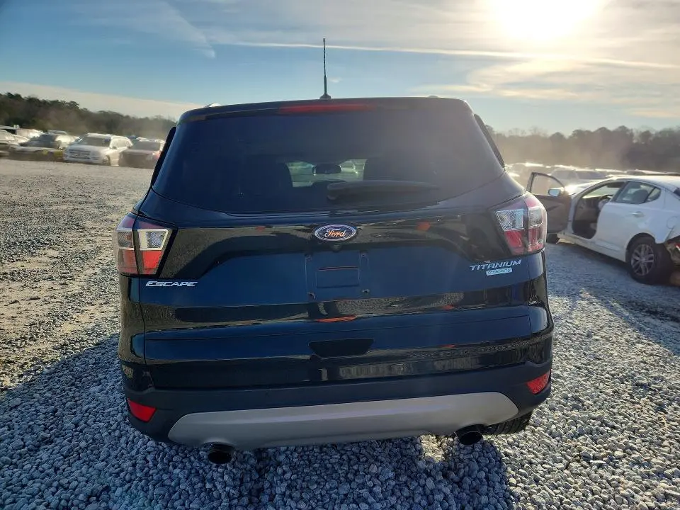 2017 FORD ESCAPE TITANIUM  