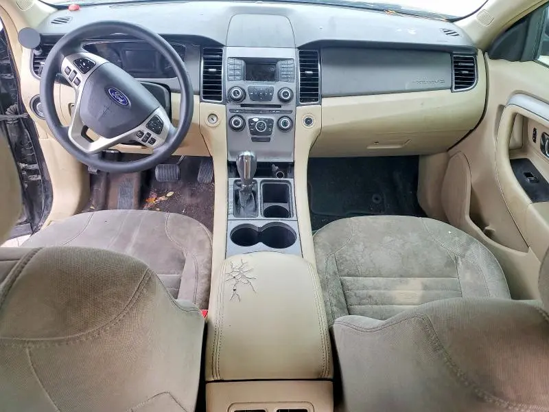2018 FORD TAURUS SE  