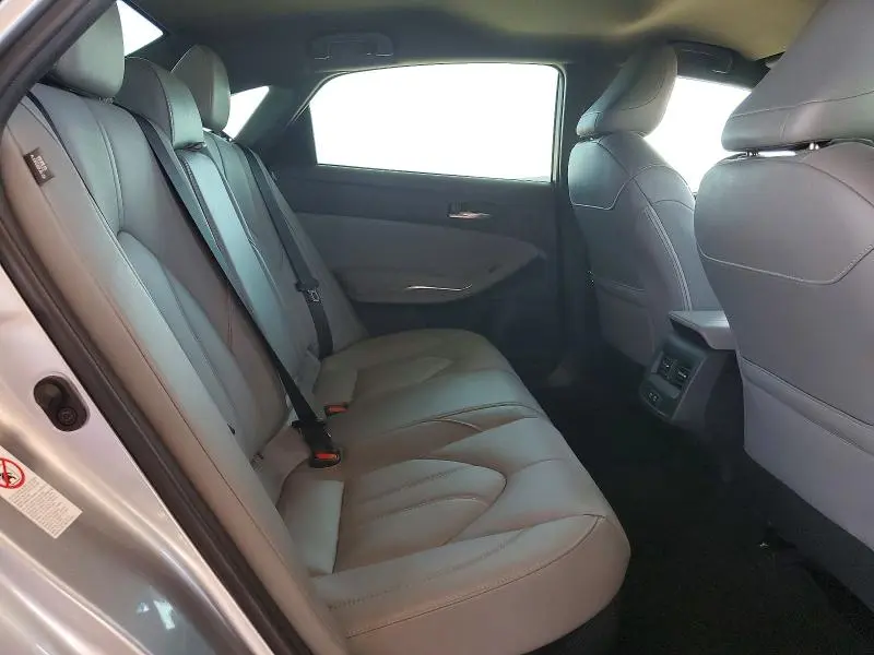 2019 TOYOTA AVALON   