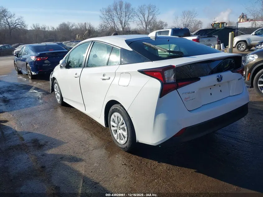 2022 TOYOTA PRIUS LE