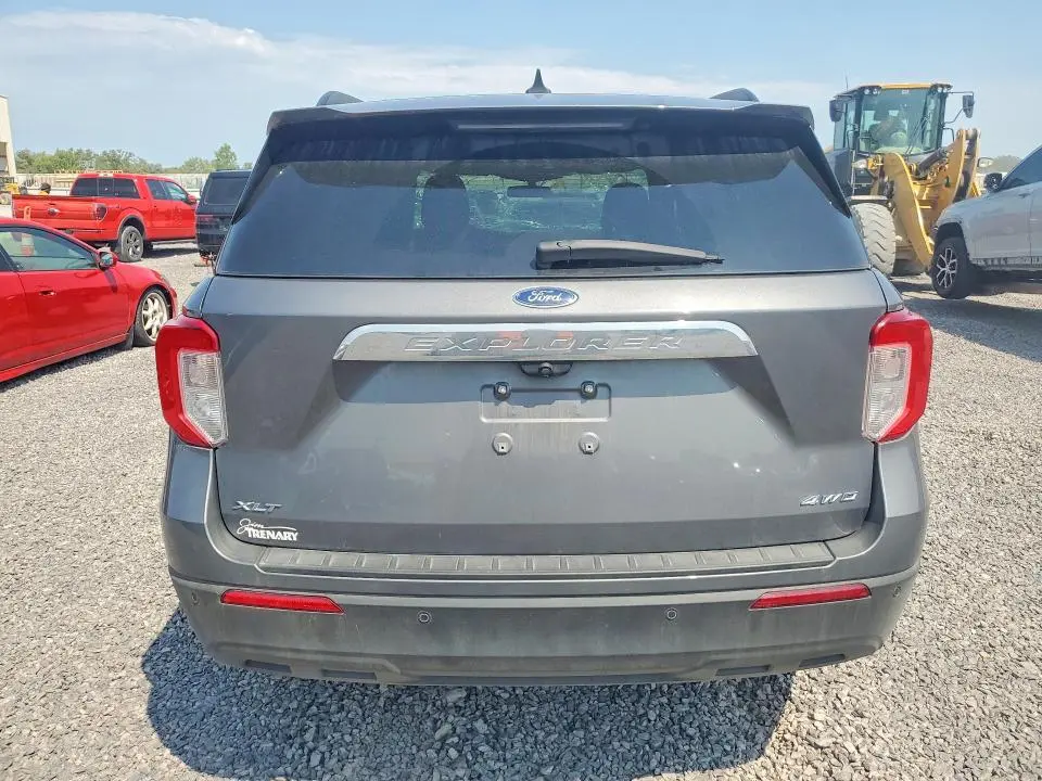2022 FORD EXPLORER XLT  