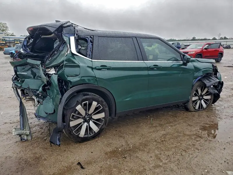 2025 MITSUBISHI OUTLANDER SE  