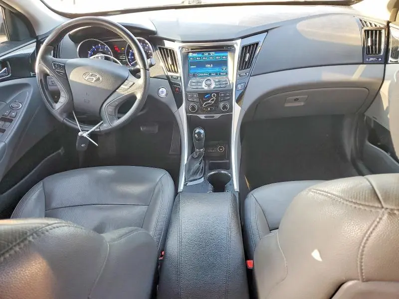 2013 HYUNDAI SONATA SE  