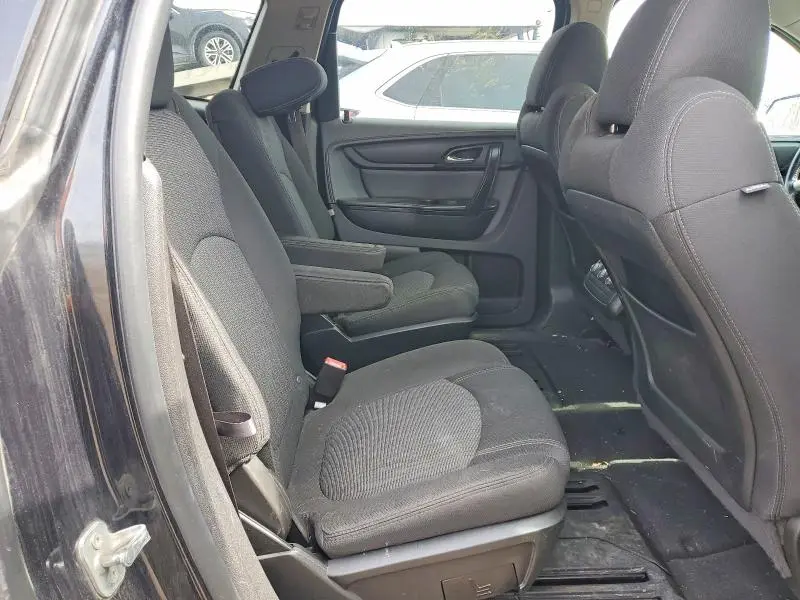 2014 CHEVROLET TRAVERSE LT  