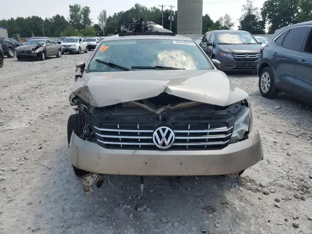 2015 VOLKSWAGEN PASSAT SE  