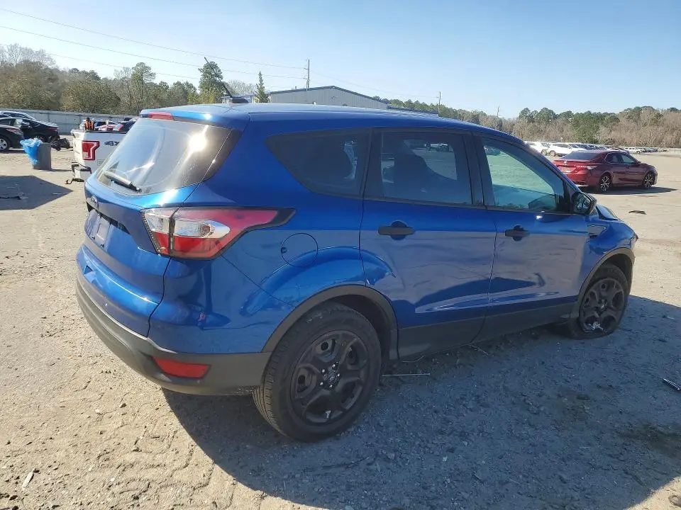 2017 FORD ESCAPE S  