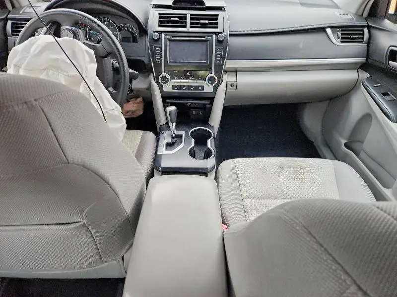 2014 TOYOTA CAMRY LE  
