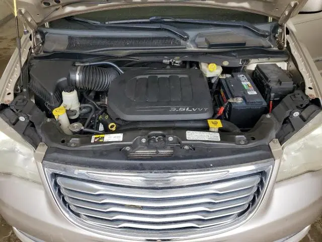 2013 CHRYSLER TOWN & COUNTRY TOURING  