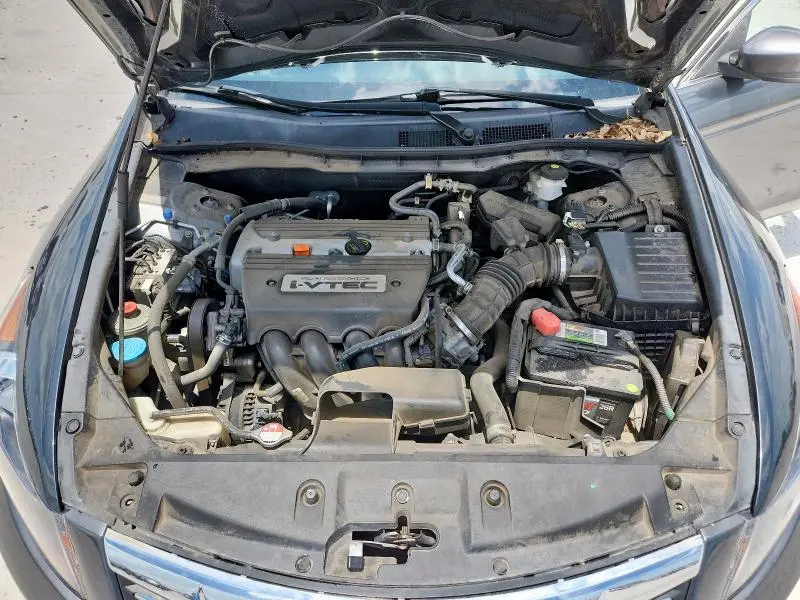 2011 HONDA ACCORD LX  