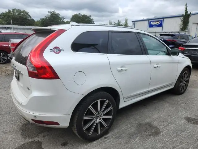 2015 VOLVO XC60 T6 PLATINUM  