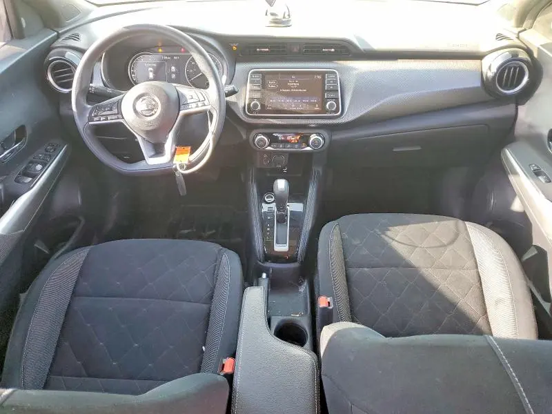 2019 NISSAN KICKS SV  