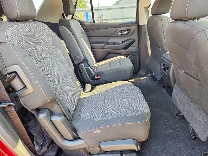 2018 CHEVROLET TRAVERSE LT  