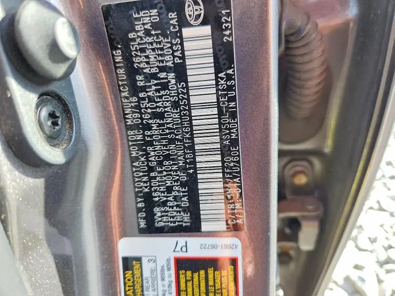 2017 TOYOTA CAMRY SE  