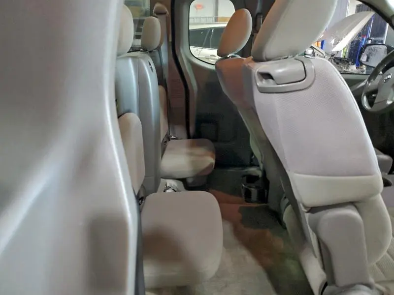 2012 NISSAN FRONTIER S  