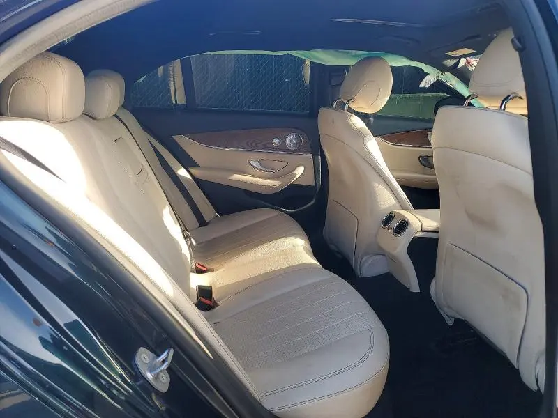 2017 MERCEDES-BENZ E 300  