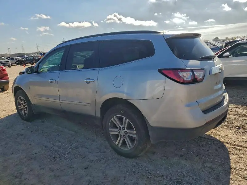 2015 CHEVROLET TRAVERSE LT  