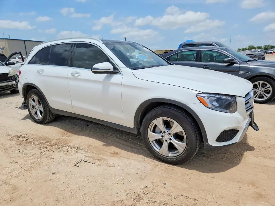 2017 MERCEDES-BENZ GLC 300  