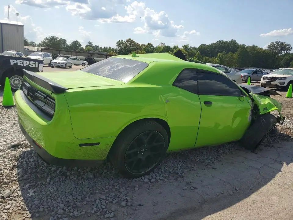 2015 DODGE CHALLENGER SXT PLUS  