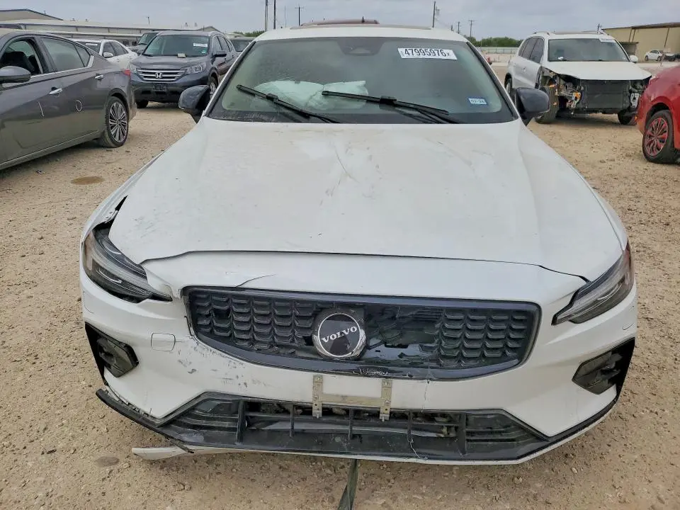2024 VOLVO S60 CORE  