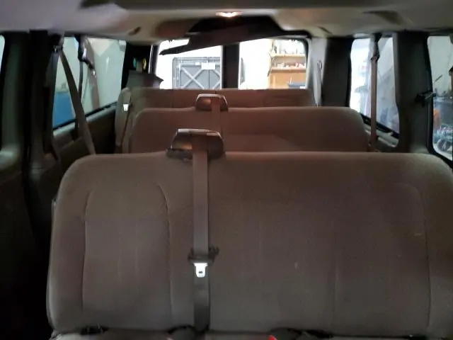 2010 CHEVROLET EXPRESS G2500 LS  