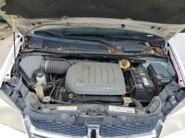 2017 DODGE GRAND CARAVAN SE  