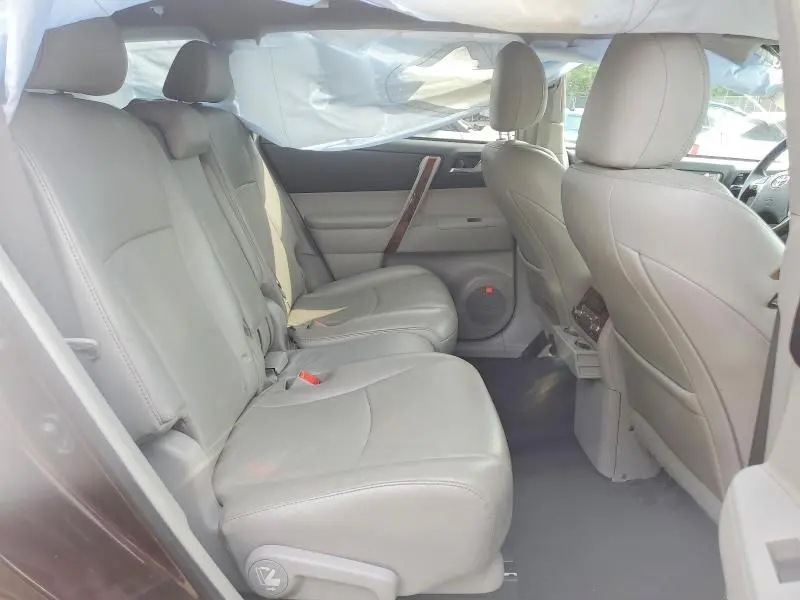 2012 TOYOTA HIGHLANDER LIMITED  