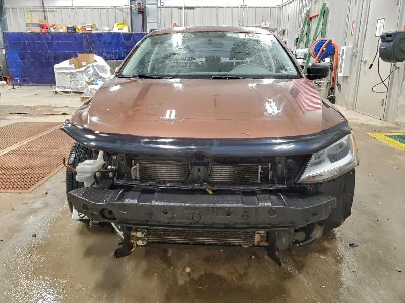 2016 VOLKSWAGEN JETTA SE  