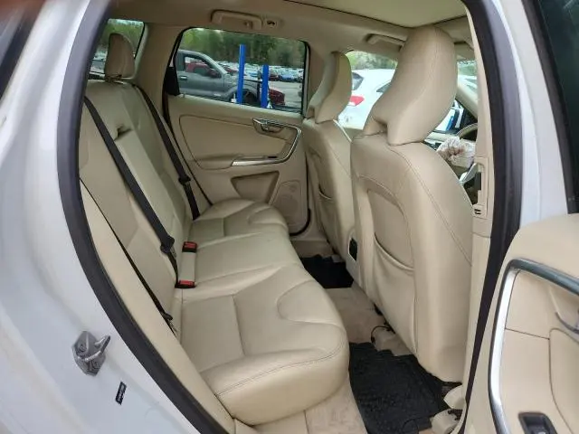 2015 VOLVO XC60 T5 PREMIER  