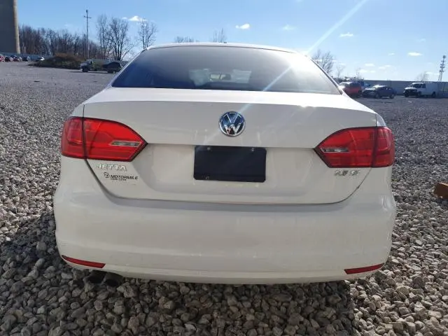 2013 VOLKSWAGEN JETTA SE  