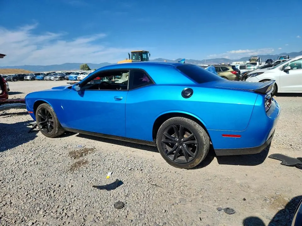 2016 DODGE CHALLENGER SXT  