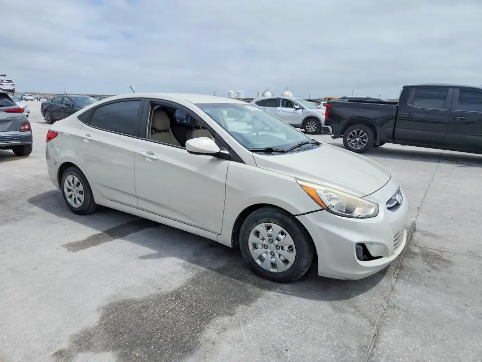 2016 HYUNDAI ACCENT SE  