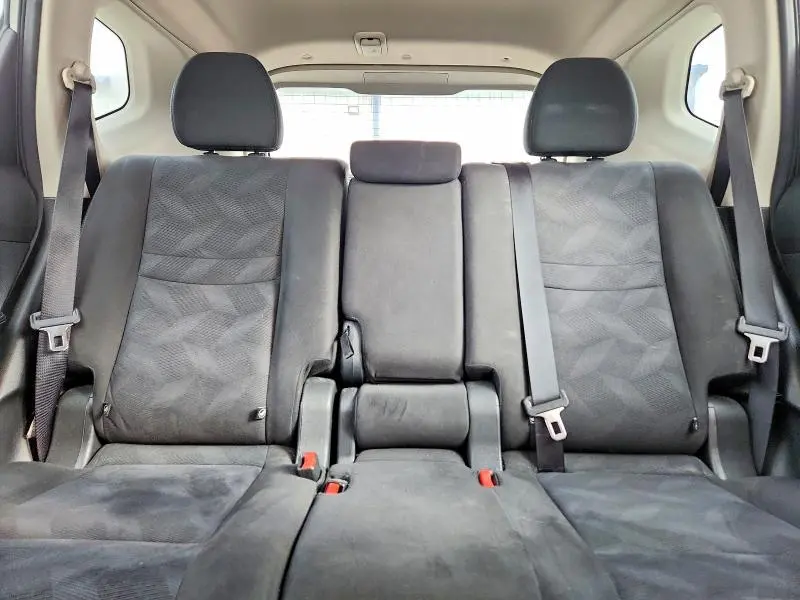 2015 NISSAN ROGUE S  