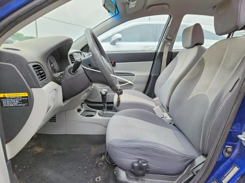 2010 HYUNDAI ACCENT GLS  