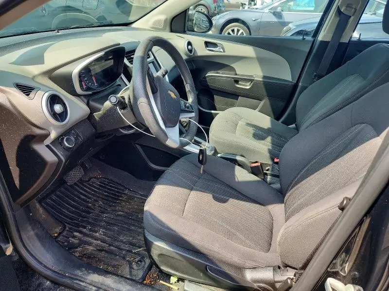 2019 CHEVROLET SONIC LT  
