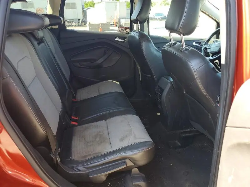 2019 FORD ESCAPE SE  