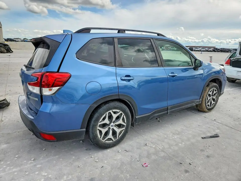 2019 SUBARU FORESTER PREMIUM  