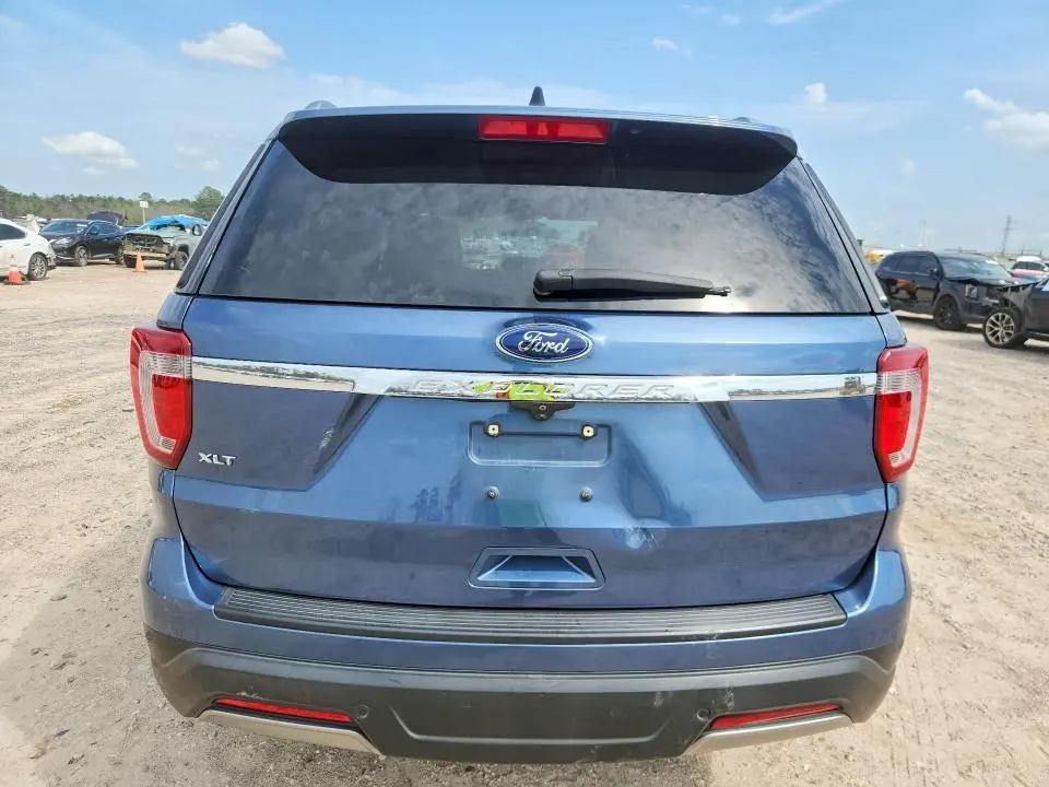2019 FORD EXPLORER XLT  