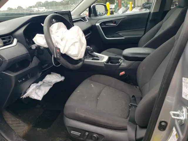 2021 TOYOTA RAV4 XLE  