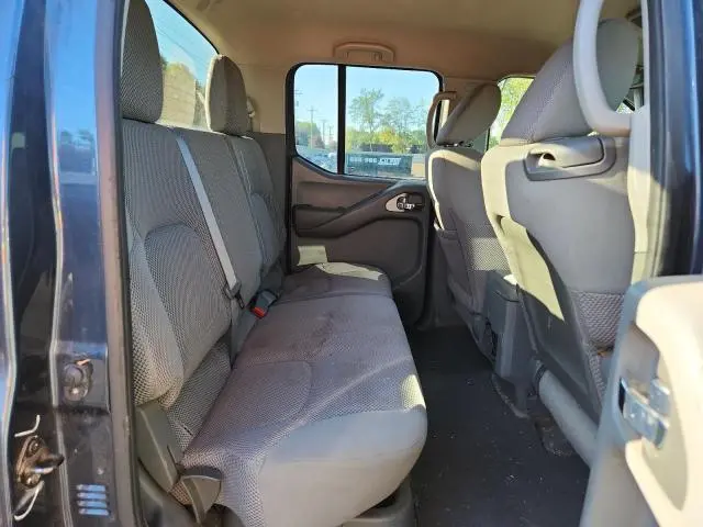 2013 NISSAN FRONTIER S  