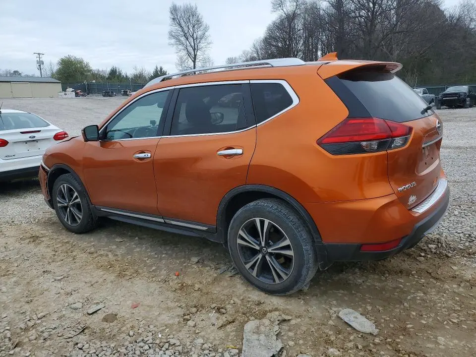 2017 NISSAN ROGUE SL  