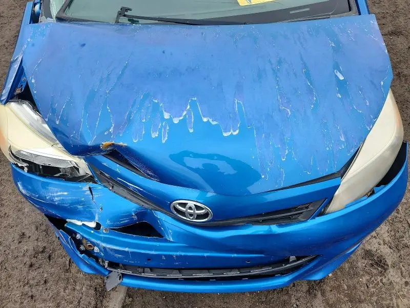 2012 TOYOTA YARIS 5-DOOR L  