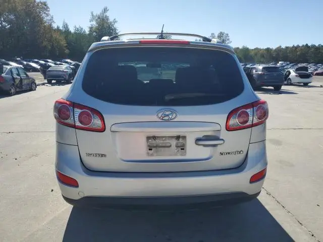 2011 HYUNDAI SANTA FE SE  