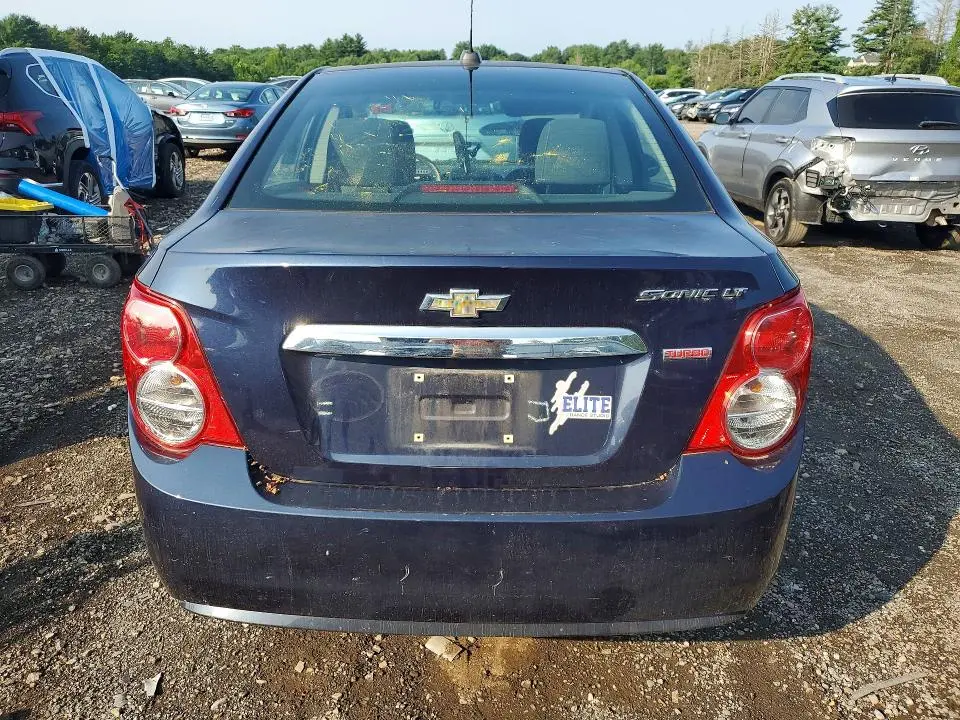 2016 CHEVROLET SONIC LT  