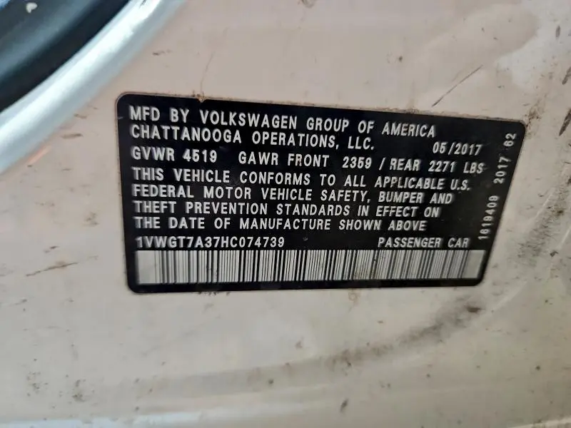 2017 VOLKSWAGEN PASSAT SE  