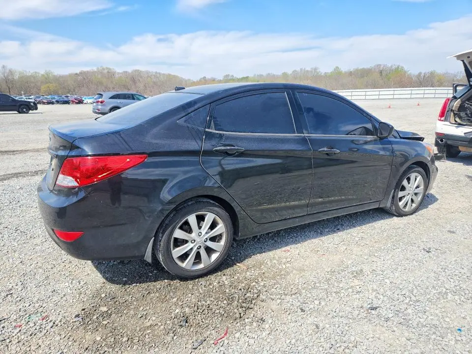 2014 HYUNDAI ACCENT GLS  