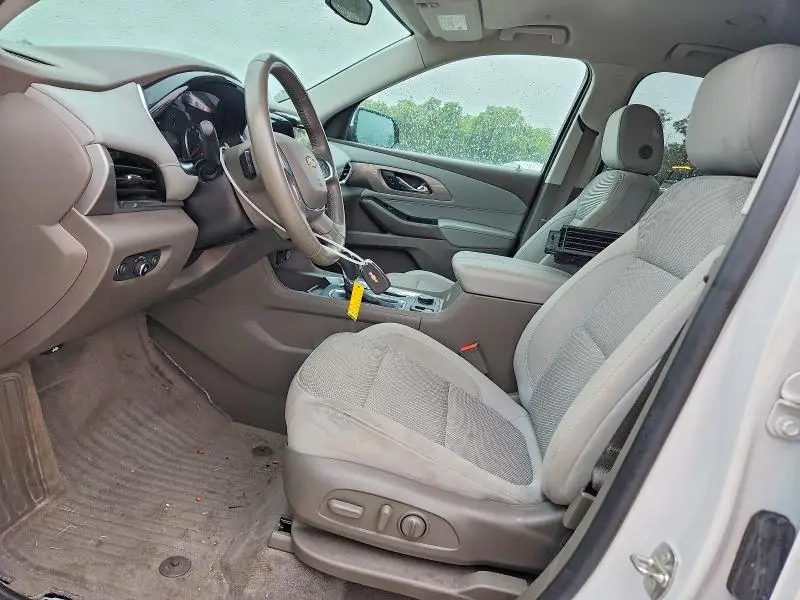 2019 CHEVROLET TRAVERSE LT  