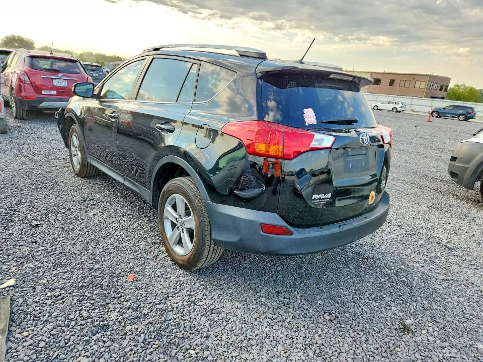 2015 TOYOTA RAV4 XLE  