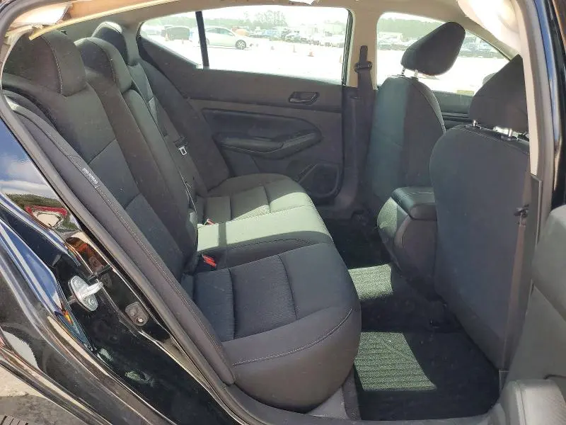 2024 NISSAN ALTIMA S  