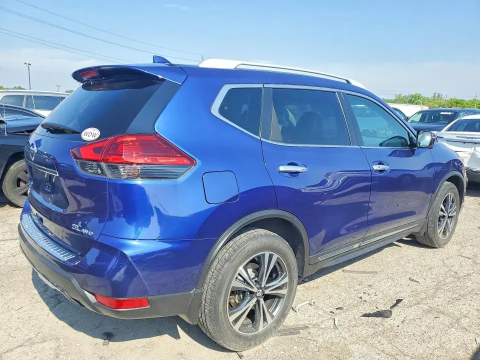 2017 NISSAN ROGUE SL  