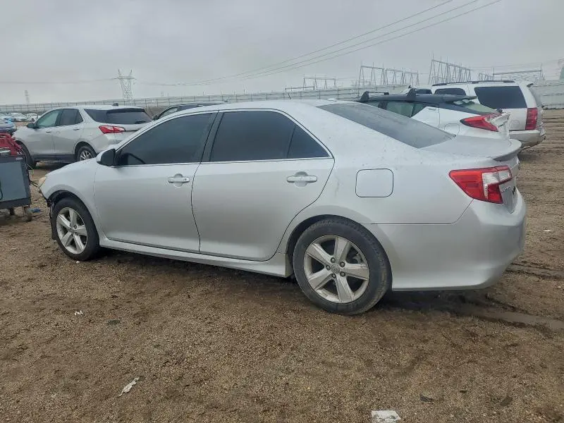 2012 TOYOTA CAMRY SE  